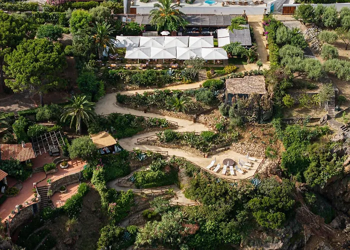 Hotel: Le Calette Bay